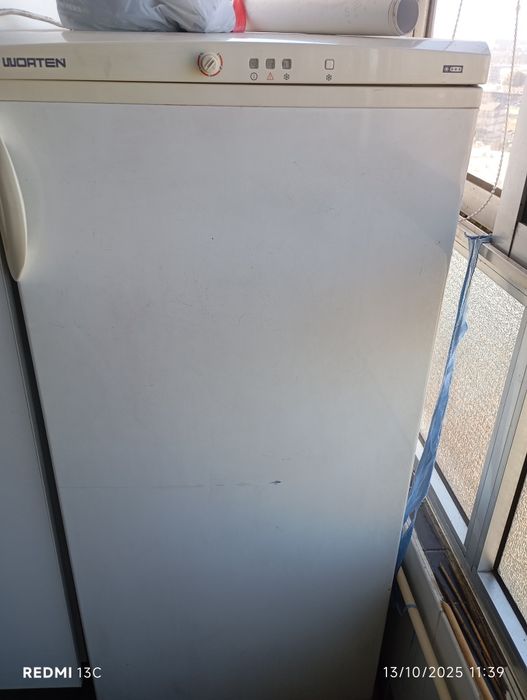 Arca vertical Freezer