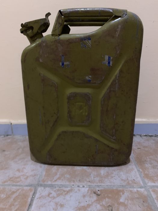 Каністра металева 20 літрів