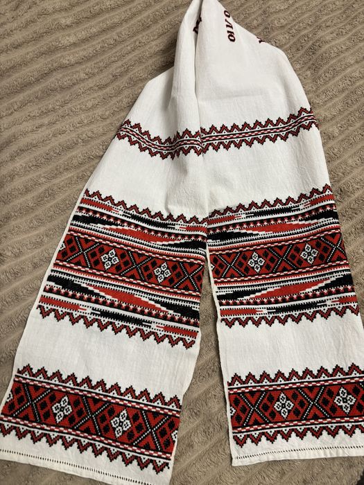 Вишитий весільний рушник