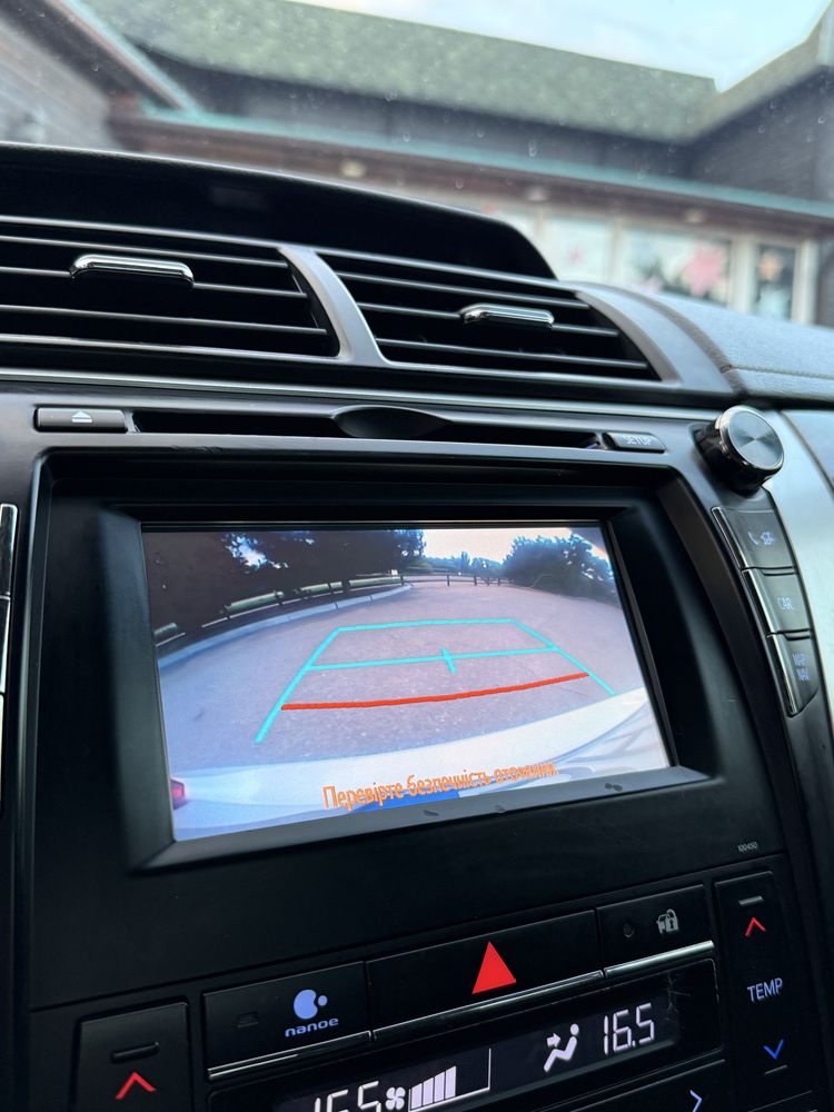 Продам официальную Toyota Camry 2015года