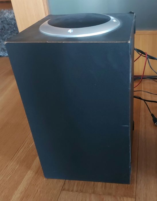 Colunas de som, antigas