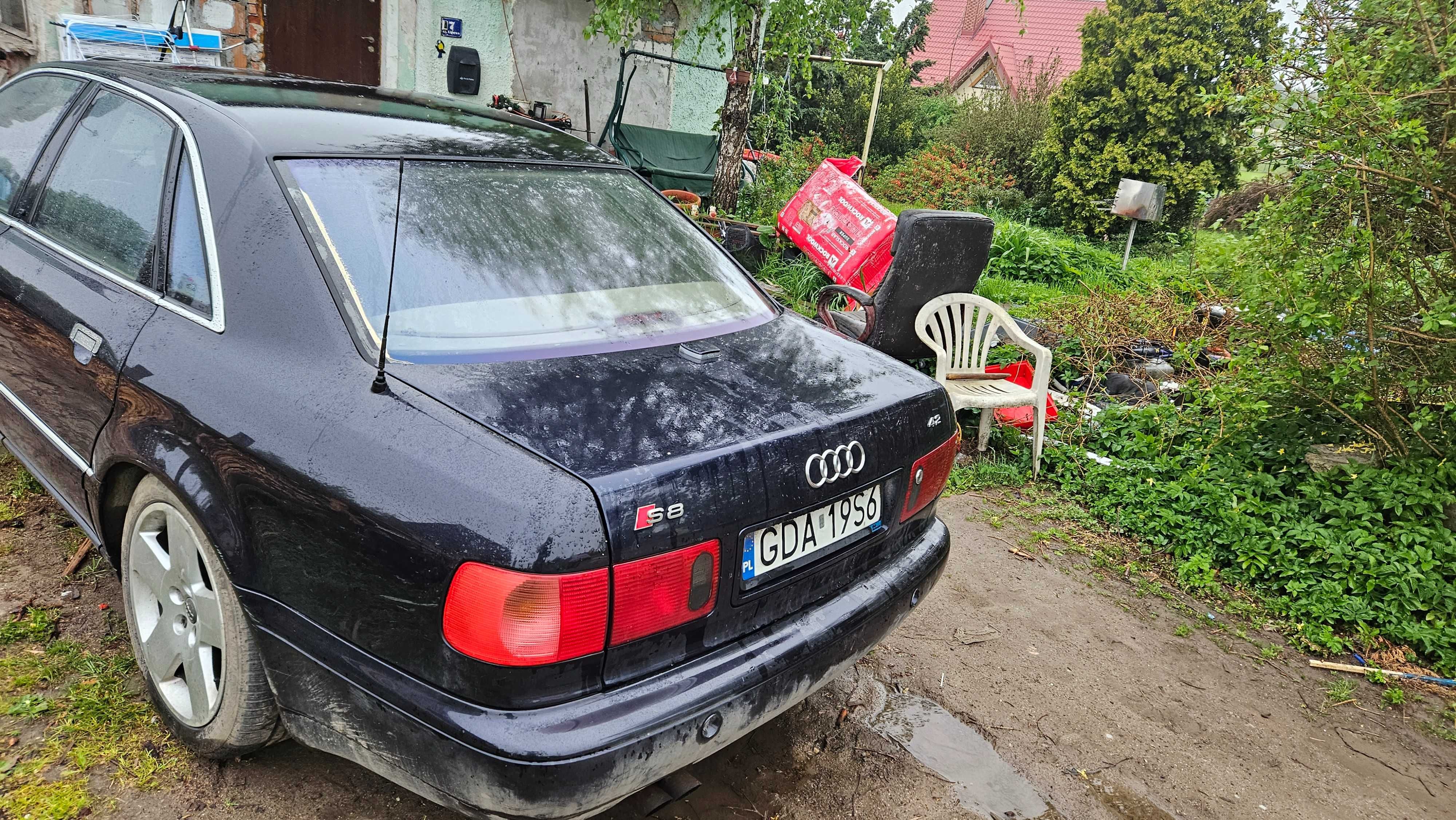 Syndyk sprzeda samochód osobowy - Audi A8, rok produkcji 1996