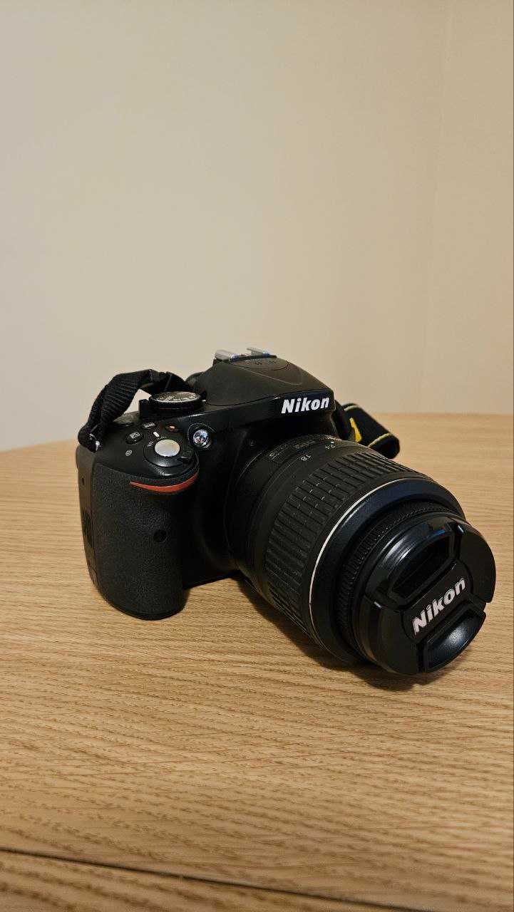 Фотоапарат Nikon D5200 kit 18-55 + сумка + зарядне