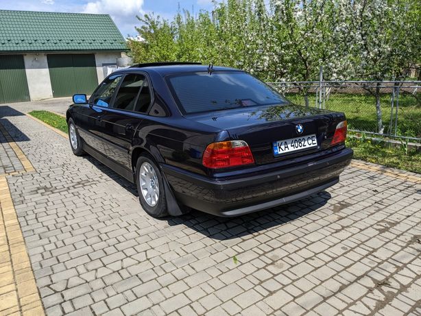BMW 740D 2000р shadow line