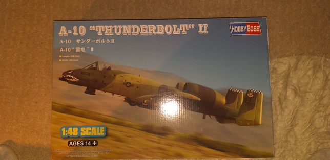 Model do sklejania  A-10 Thunderbolt 2 hobby boss plus blaszka eduard
