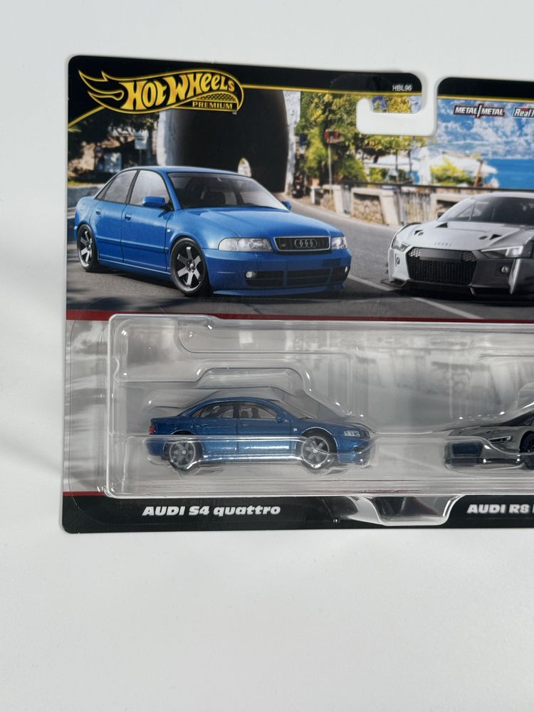 Hot Wheels Premium 2pak 2pack Audi S4 quattro, Audi R8 LMS