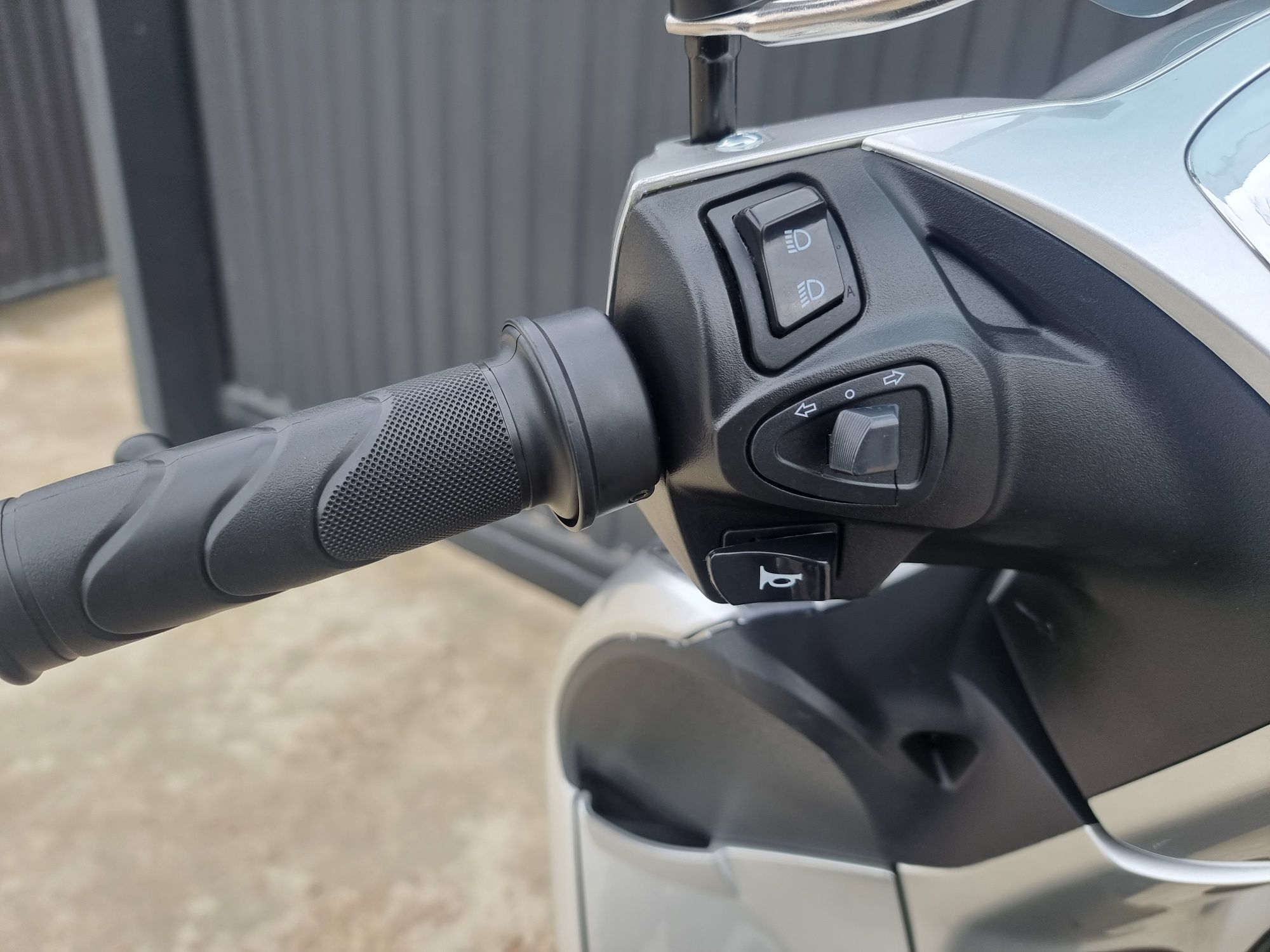 Електроскутер SokMoto SH
2999w 72v
