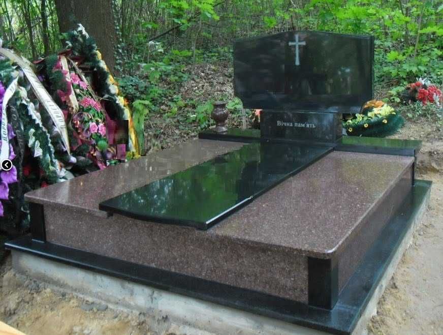 Подвійні пам'ятники з граніту
