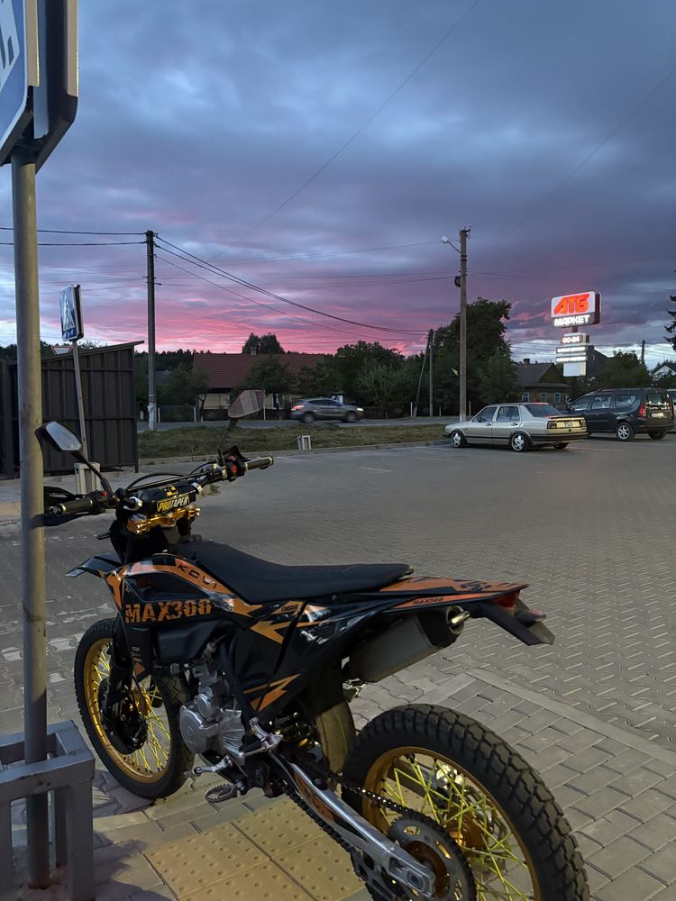 Kovi MAX 300 moto 2024