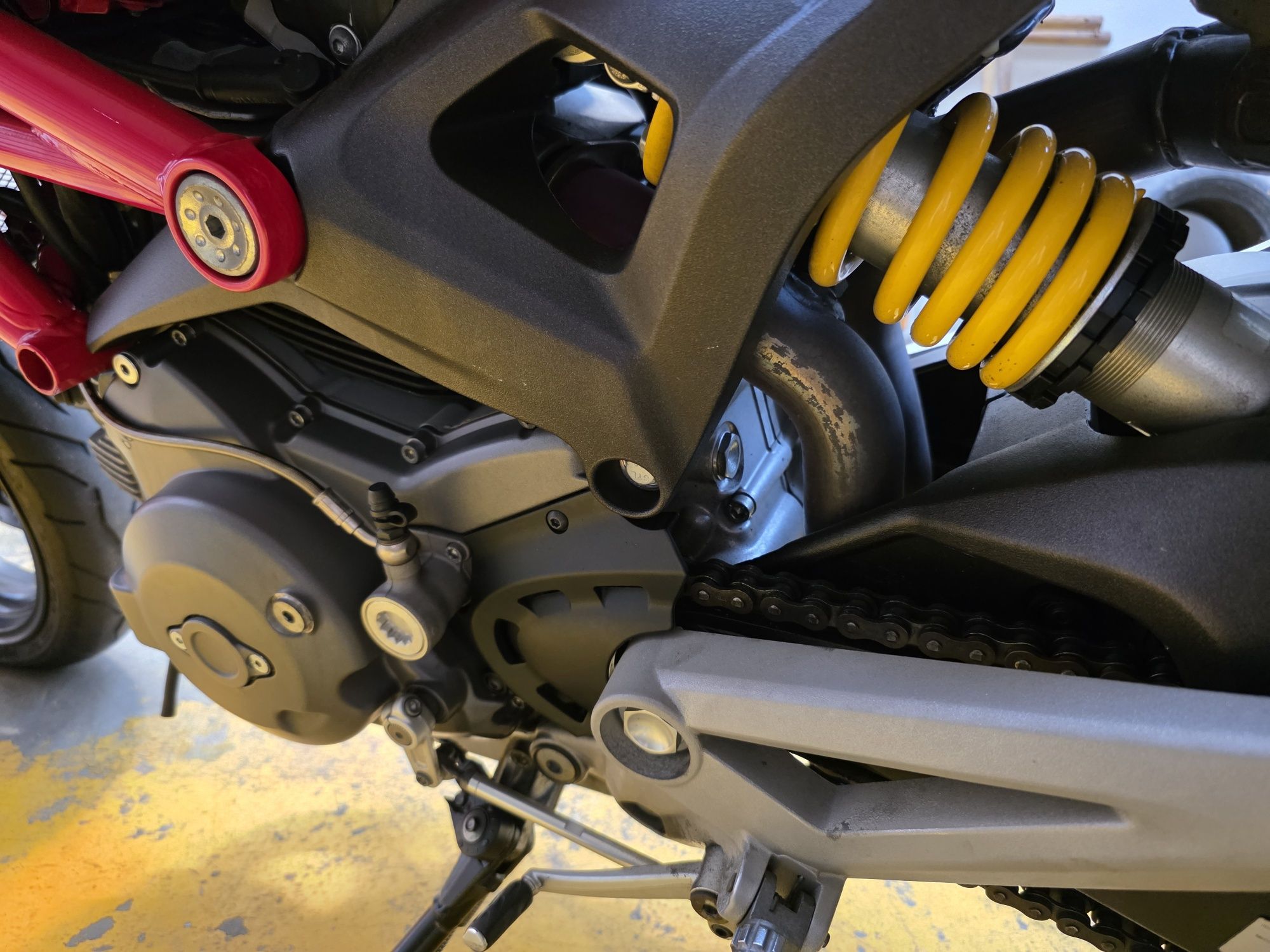 Ducati moster 696
