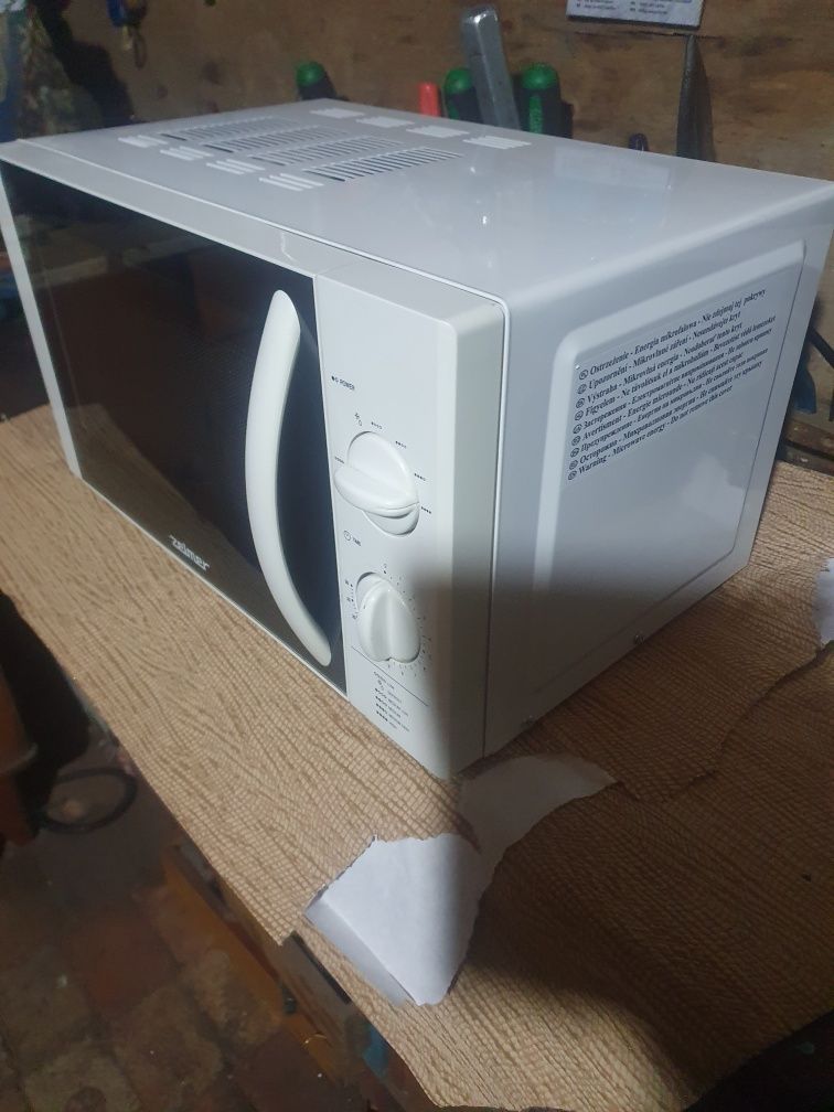 Продам микроволновую печь Zelmer