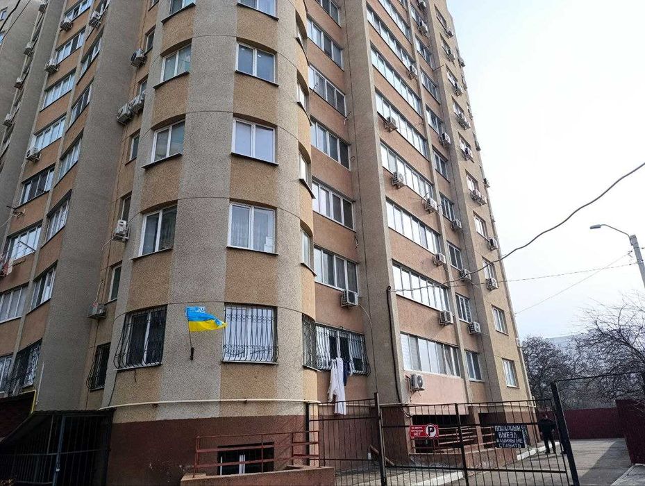 Приміщення. Офіс. Комерційне приміщення