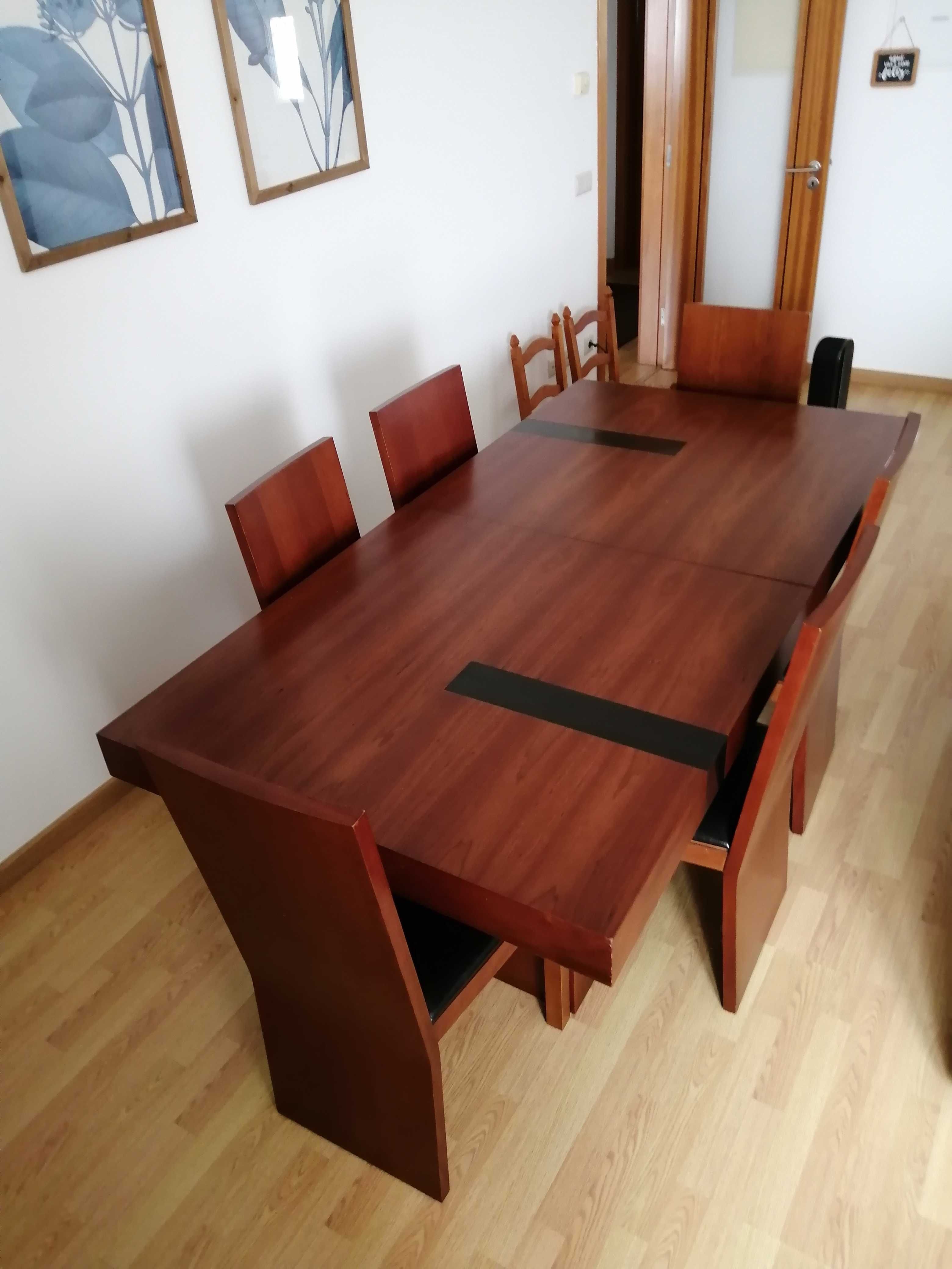 Mesa de Sala + 6 Cadeiras