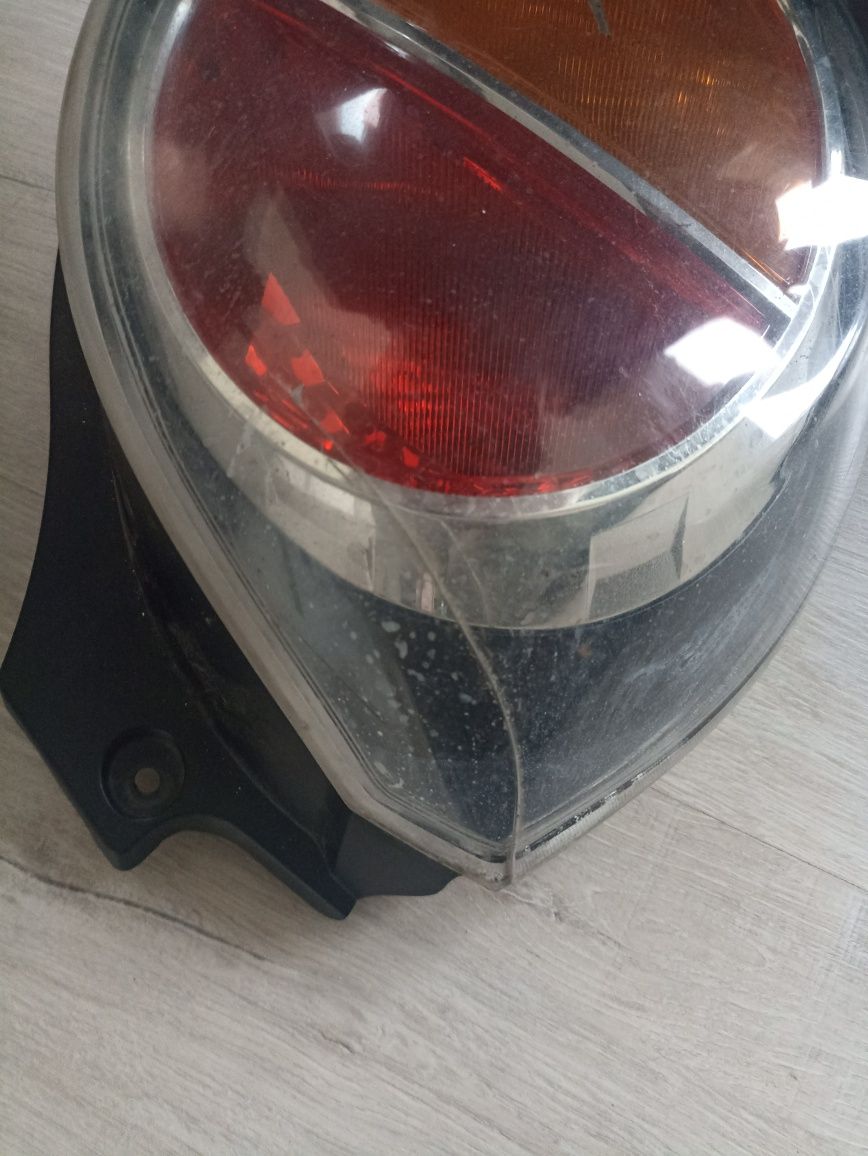 Продам задний левый фонарь Chevrolet Spark (m300)