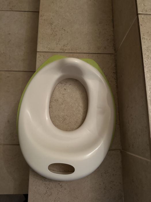 Redutor de sanita criança