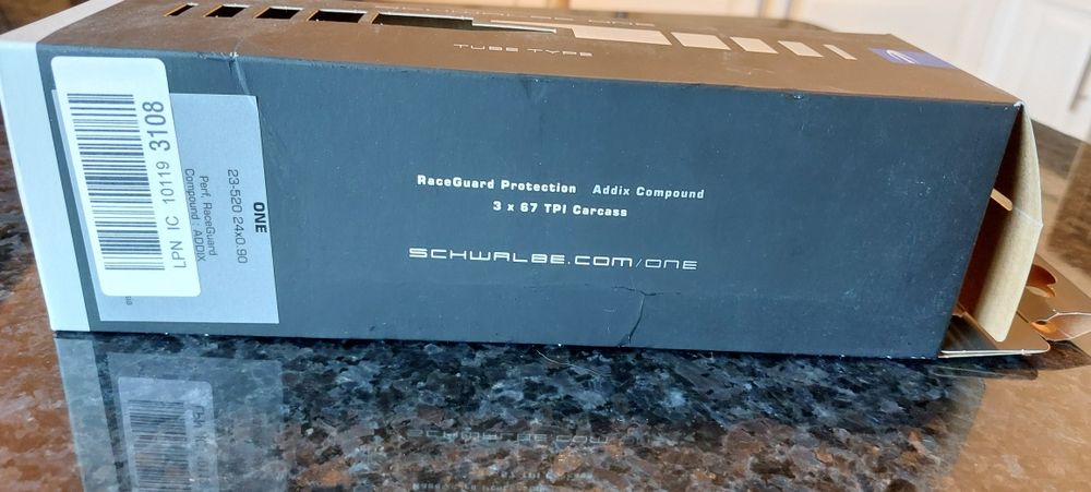 Pneu de bicicleta de estrada dobrável Schwalbe one roda 24