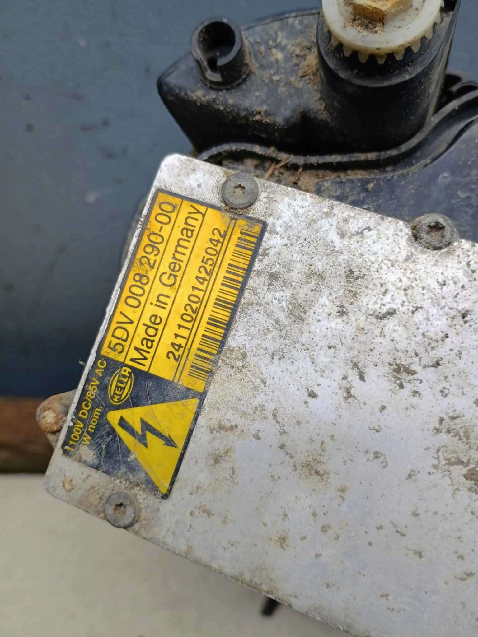 Lampa lewy przód lewa przednia XENON SPRAWNY Rover 75 MG ZT EU