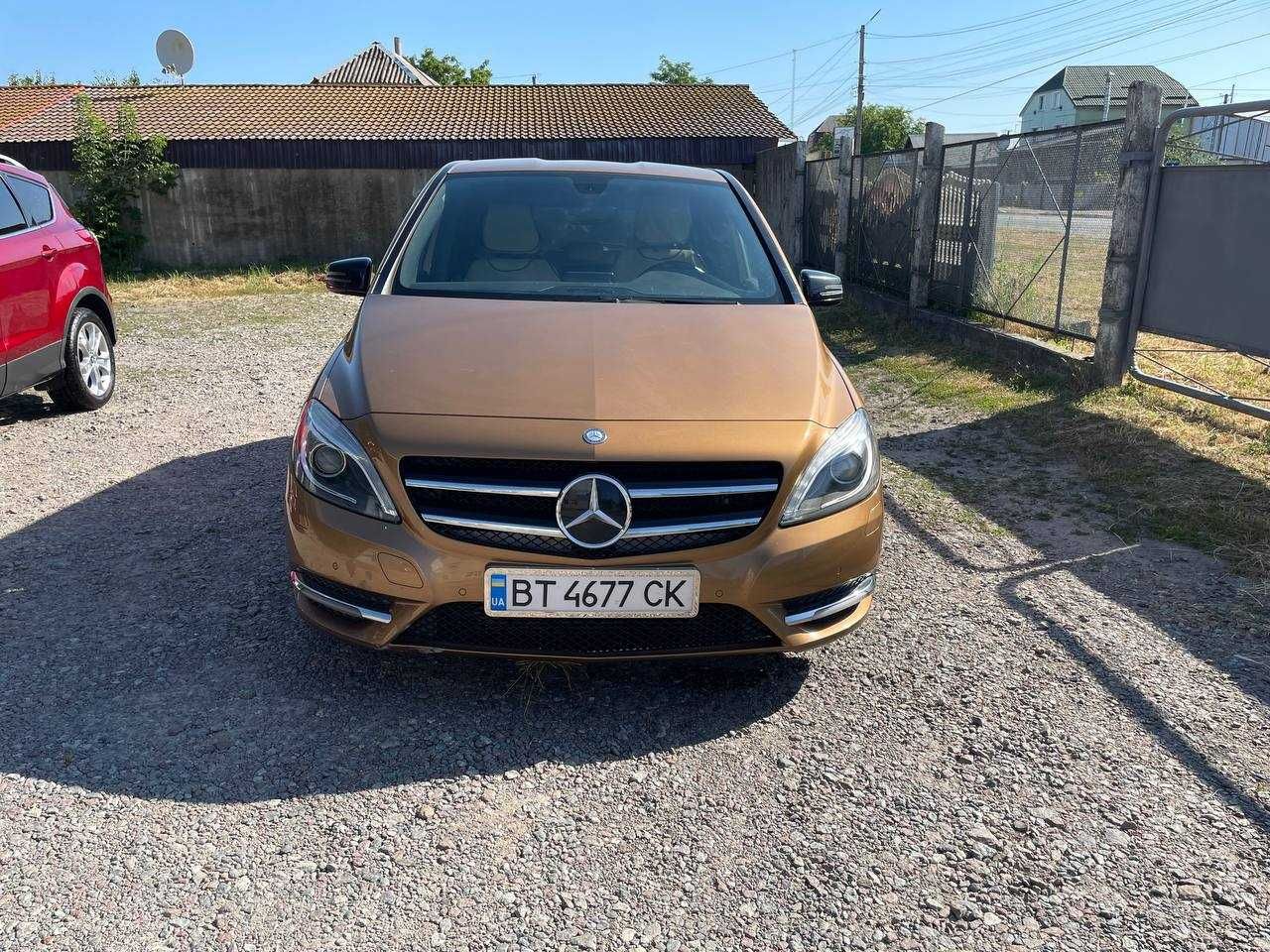 Mercedes-Benz B-Class 2013