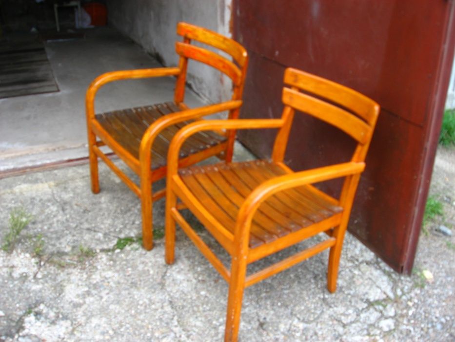 Fotele drewniane na werandę lub ogrodu