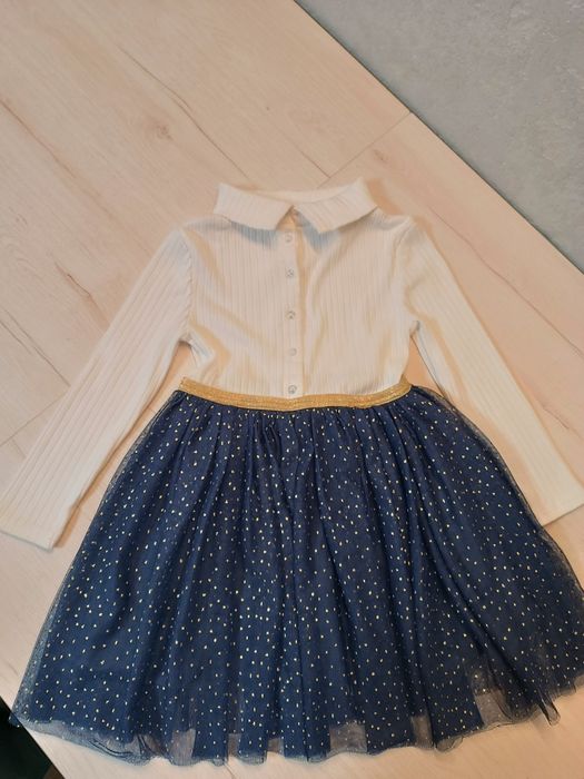 Sukienka dla dziewczynki 110/116