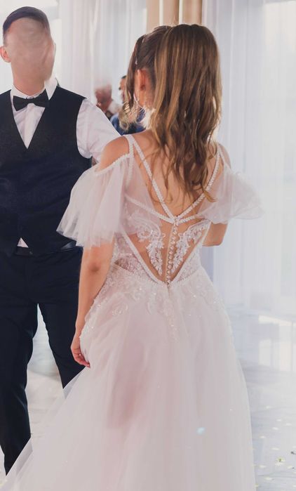 Suknia ślubna z salonu GRACJA + welon