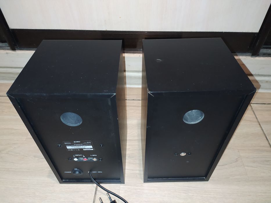 Шикарная акустика,для п.к.и не только,Sven  sps-702,40Вт