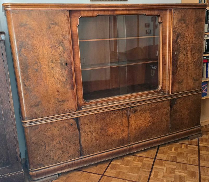 Stary kredens z około 1930 roku. Warszawa + szafa i toaletka (komódka)