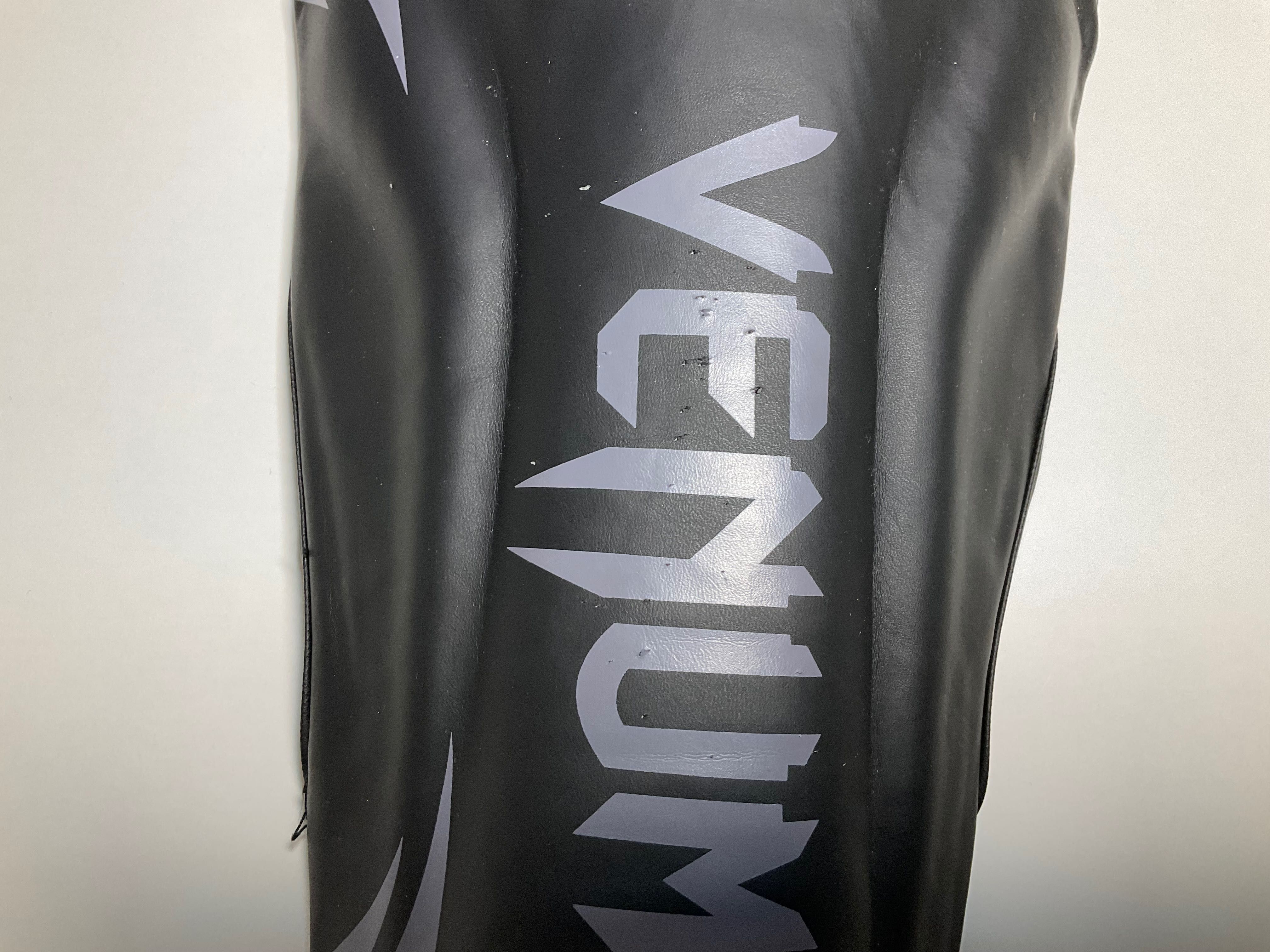 Щитки для ніг “Venum” розмір М