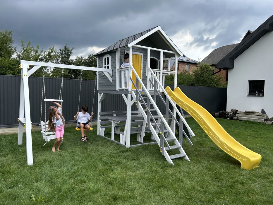 Дитячий майданчик ігровий будиночок для дітей з дерева гірка гойдалки