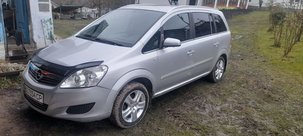 Продам автомобіль Опель Zafira