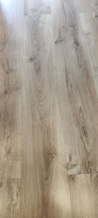 Układanie paneli. Malowanie. Drobne usługi Hydrauliczne, Elektryczne