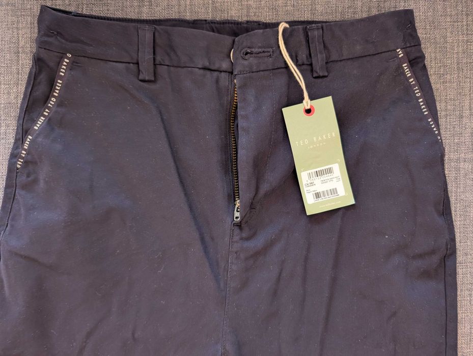 Baker by Ted Baker Calças chino para rapaz 10-13 anos - NOVO