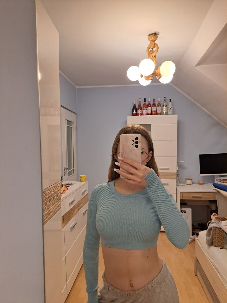 top niebieski pull&bear