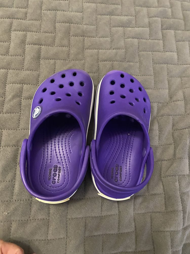 Crocs c7 фіолетові в гарному стані