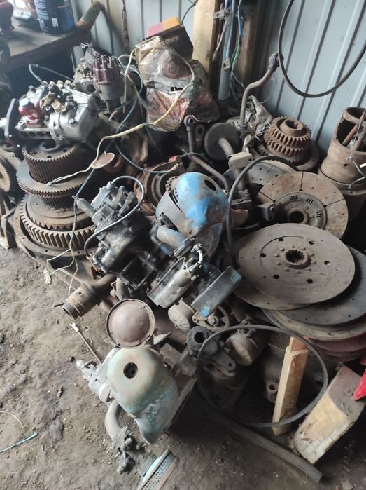 Двигун т-40 запчастини