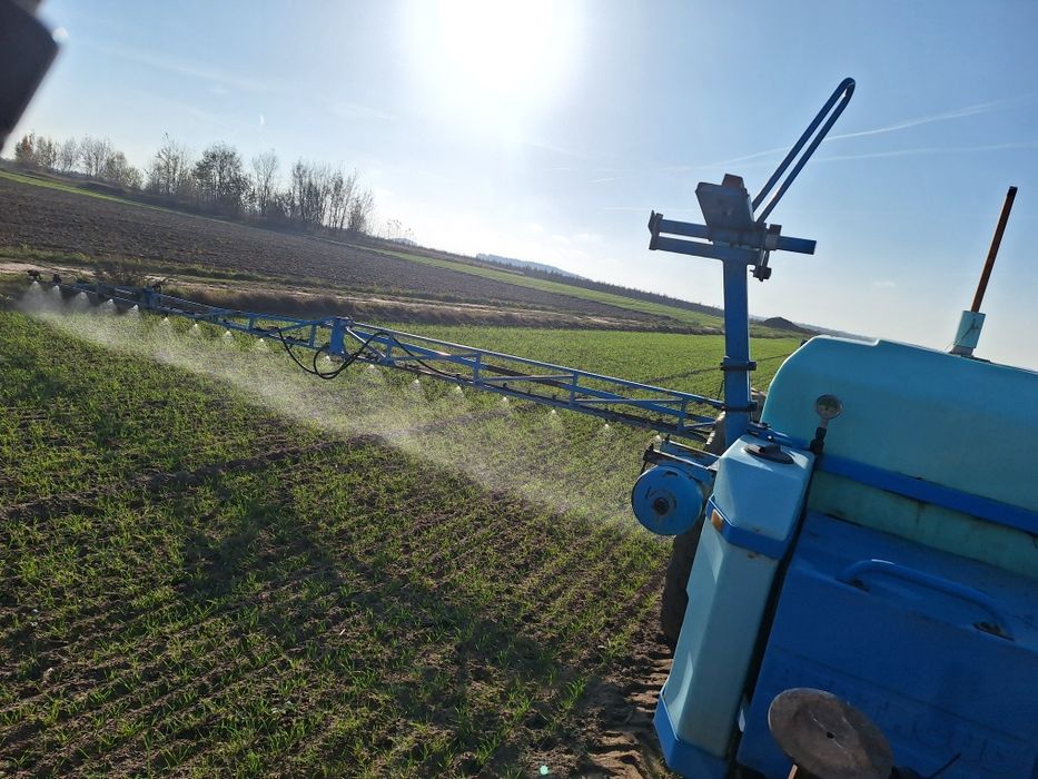 Opryskiwacz Berthoud 21m na części