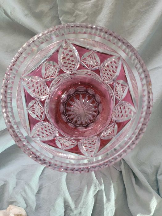 vaso de cristal vermelho
