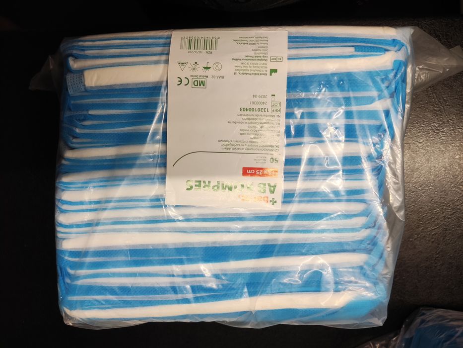 Kompresy wysokochłonne niejałowe 15*25 cm 98 szt
