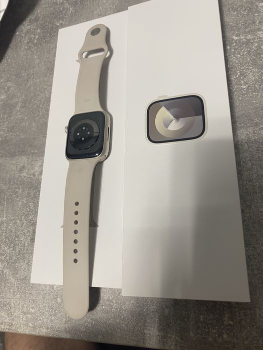 Apple Watch Series 9 GPS 45mm