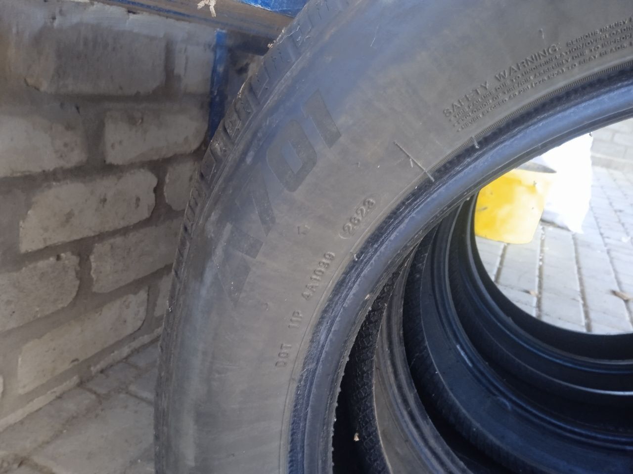 Продам зимові шини Aplus a701 225/60r17