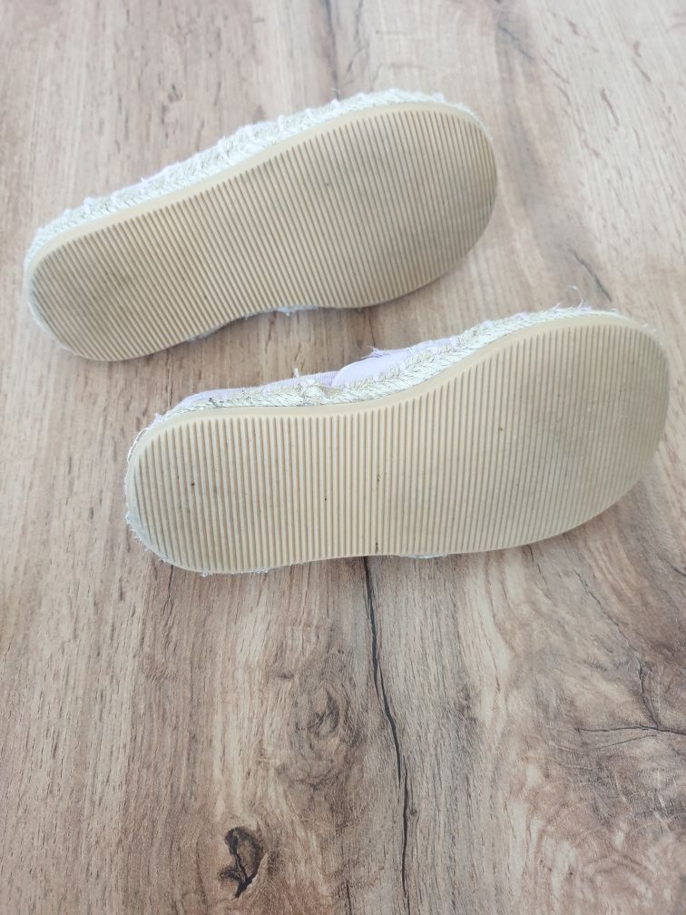 Buty dziewczęce H&M rozmiar 25 wkładka 15 cm