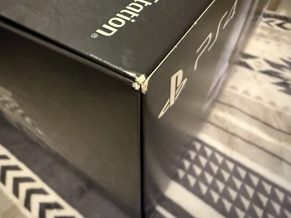 God of War Collector's Edition Ps4 (Edicão Francesa)