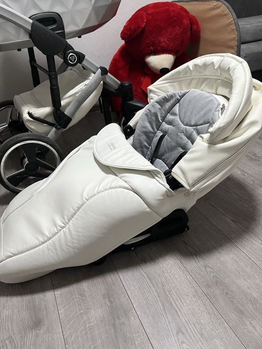 Коляска 2 в 1 Junama Diamond.