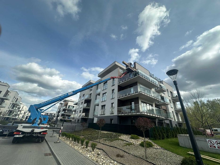 Usługi podnośnikiem koszowym z operatorem, zwyżka 27m, wynajem.