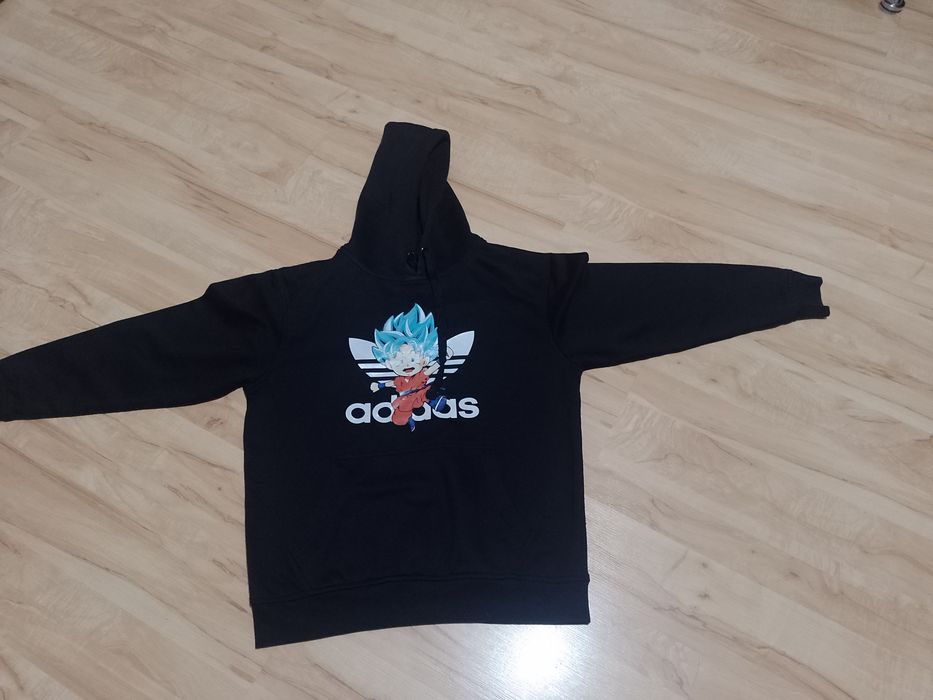 Bluza sportowa z kapturem firmy adidas