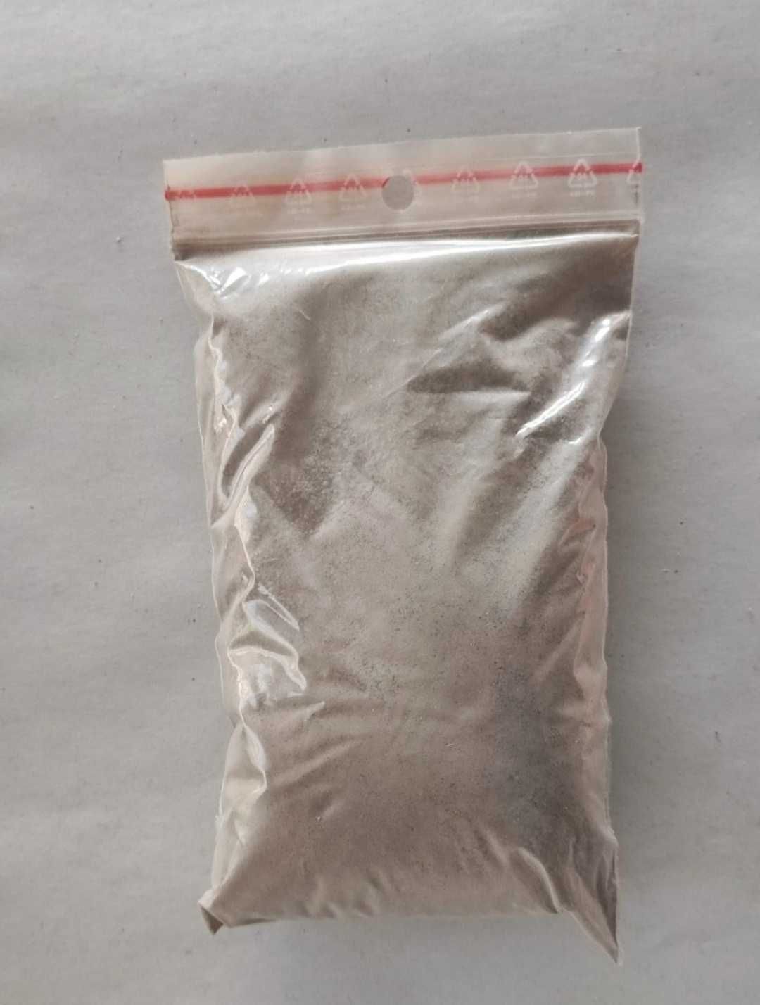 Absorbent wilgoci, ziemia okrzemkowa i glina
