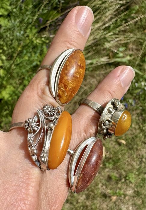 Stare pierścionki z bursztynem nie Srebro z PRL vintage unikat bizu