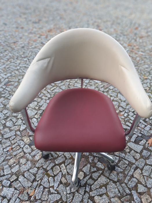 Sprzedam biurko narożne z nadstawką - krzesło graris