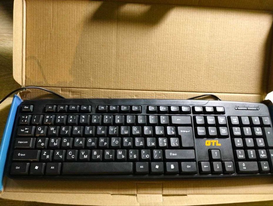 Клавіатура дротова
