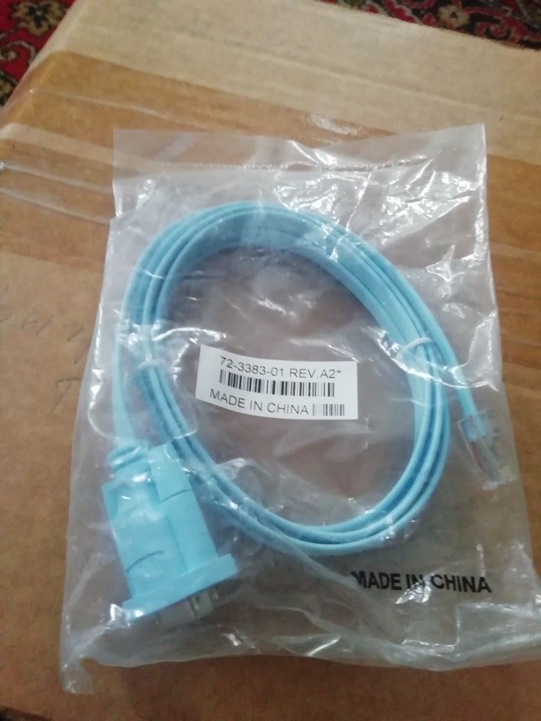 CAB-CONSOLE-RJ45 Cisco консольный кабель RS-232 (RJ-45 - DB-9 female)